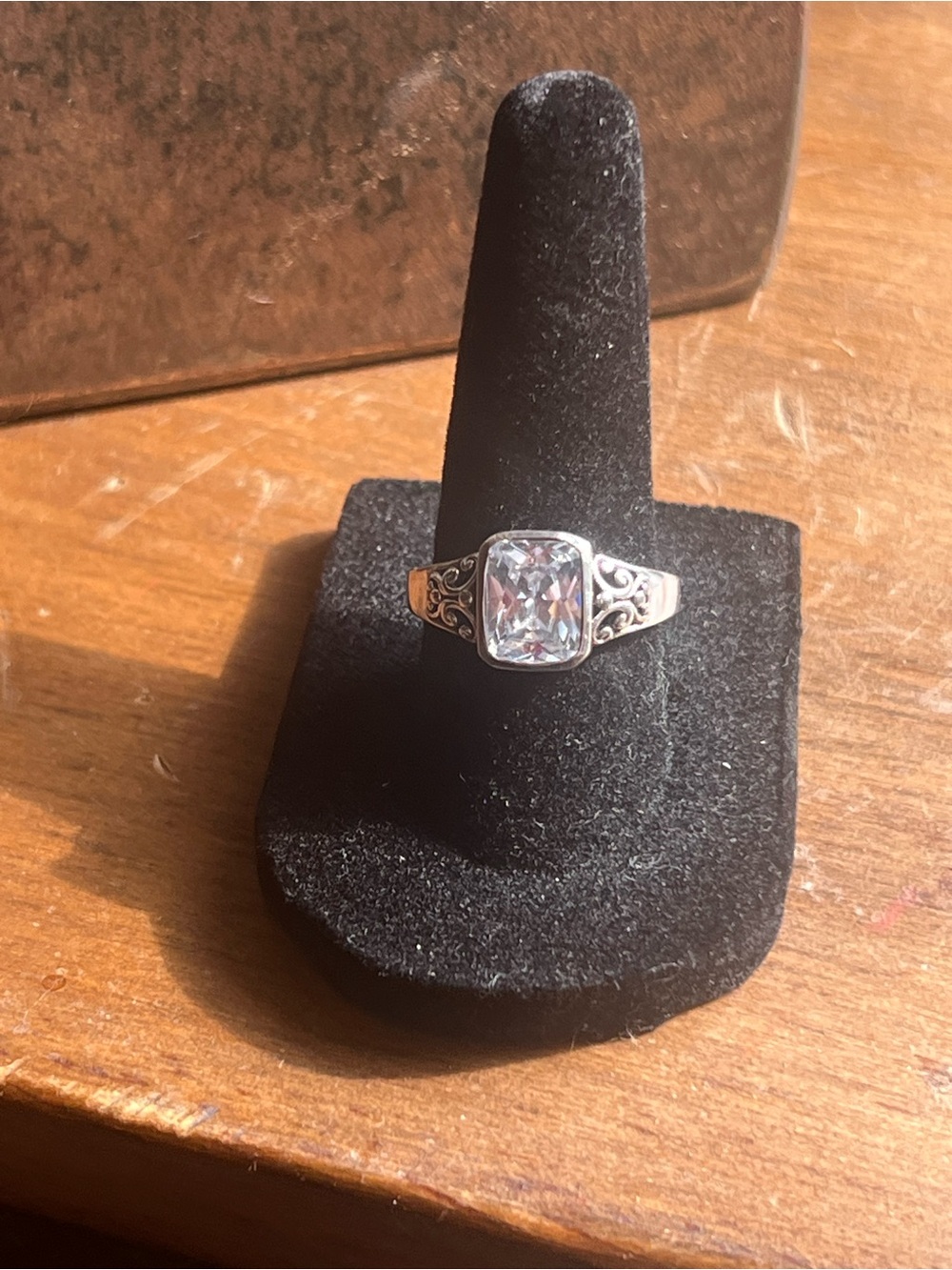 Sterling Silver Ring with Clear Cushion-Cut Stone and Filigree Shoulders. Size 7